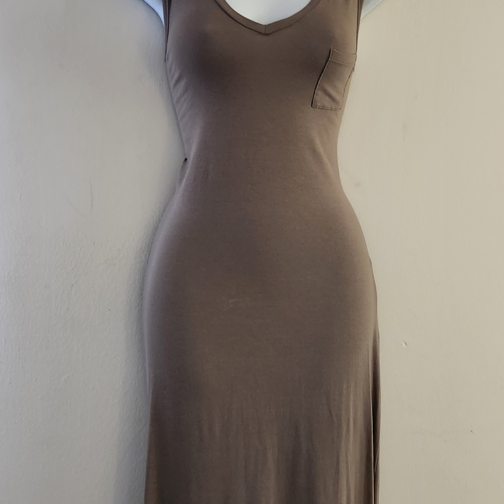 Color Thread V-neck Racerback Tank Maxi Dress Size:L Color: Taupe - Picture 5 of 15